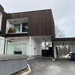 Villaer House With Panoramic View