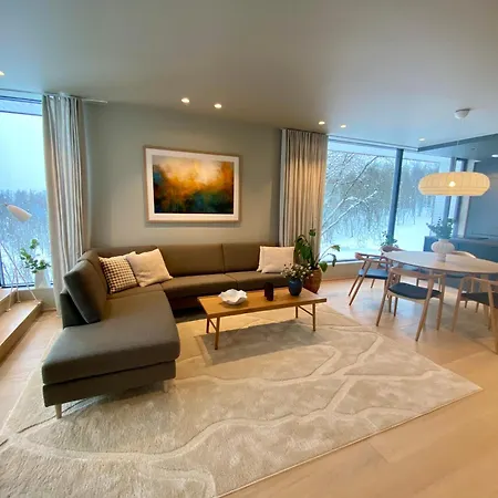 House With Panoramic View Villaer